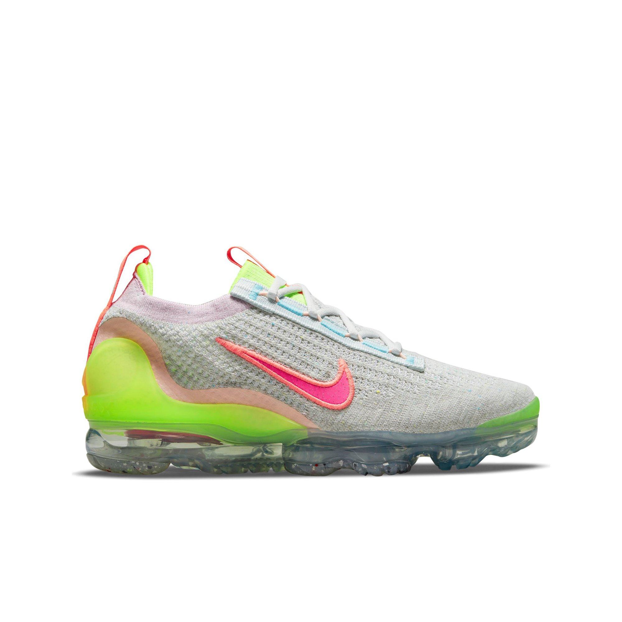 Nike air vapormax 2025 grey and pink